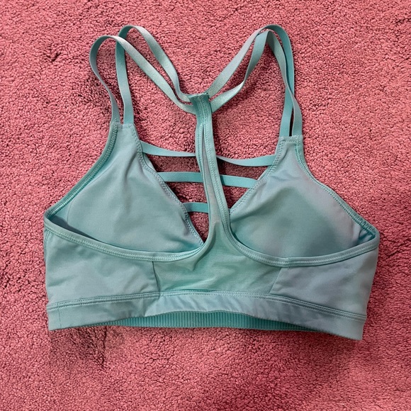 VS Sport sports bra - Picture 2 of 3